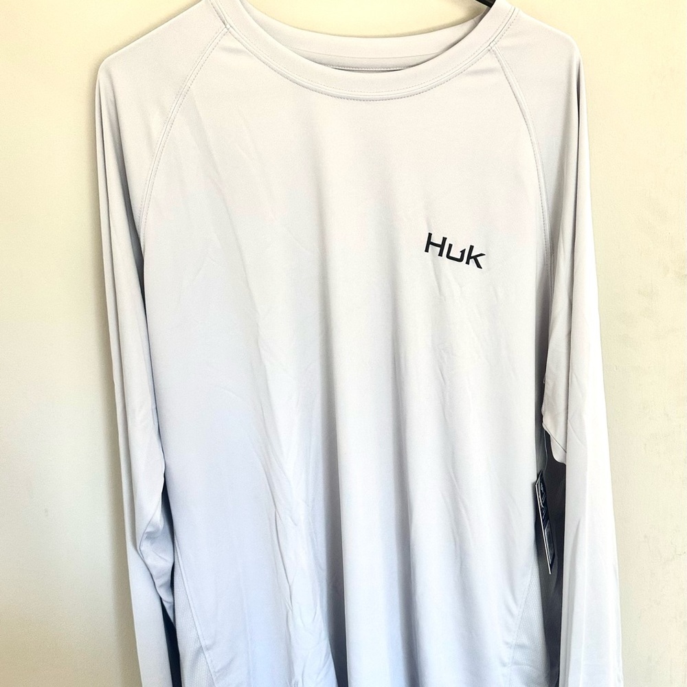 Huk Men's Light Gray Long Sleeve Tee
